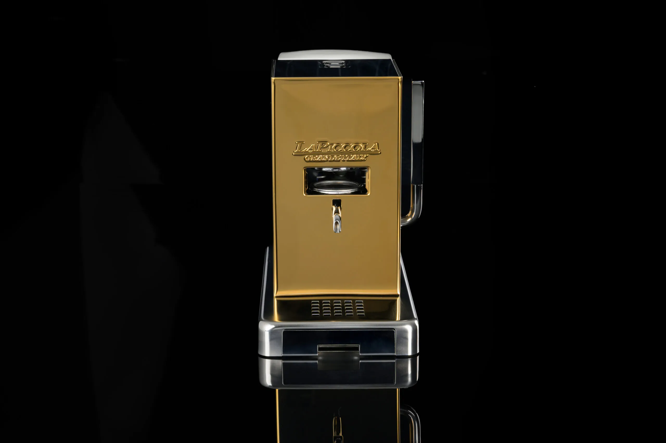 Кафе Машина Piccola Gold автоматична с керамичен резервоар