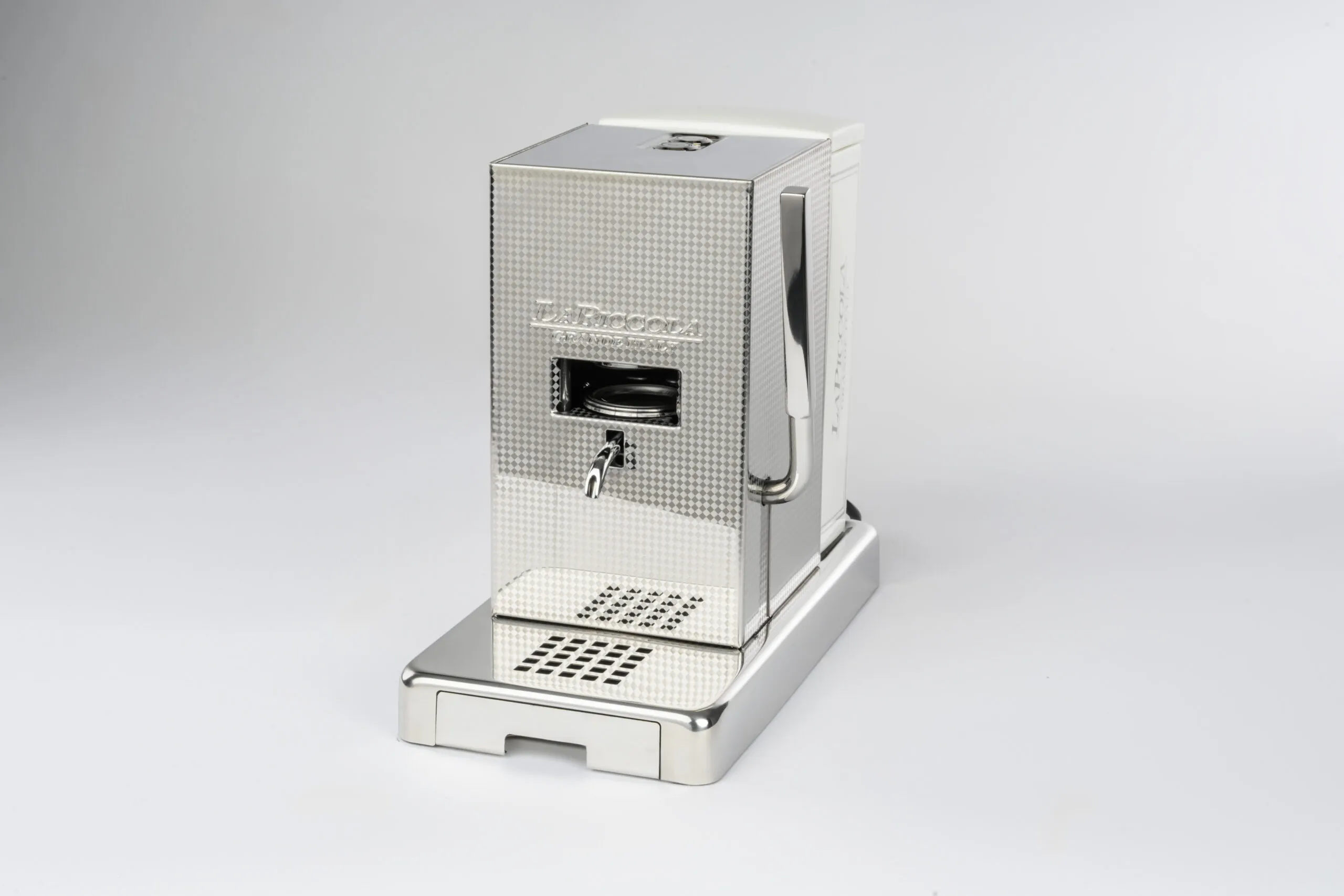 Кафе Машина La Piccola Perla  автоматична с керамичен резервоар